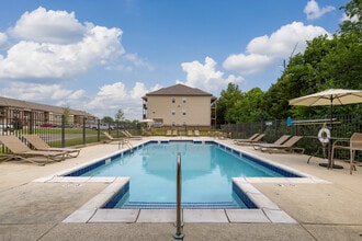 Parkside Trace Apartments in Charlestown, IN - Building Photo - Building Photo