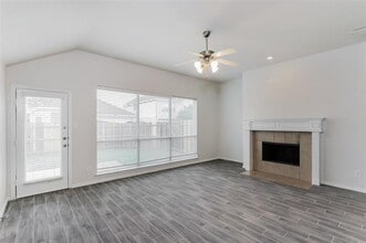 1039 Barrymore Ln in Duncanville, TX - Building Photo - Building Photo