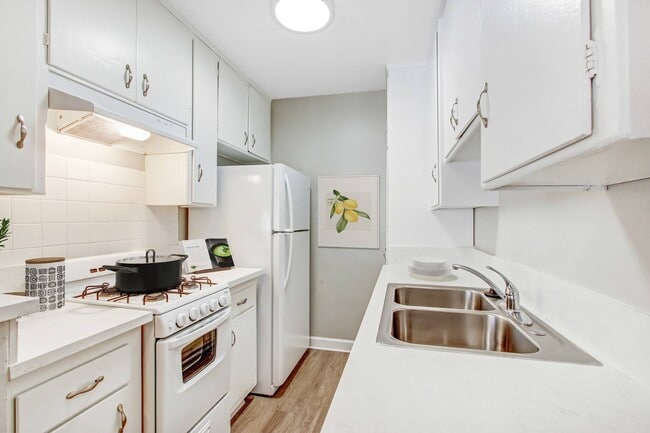 The McLaughlin Avenue Apartments