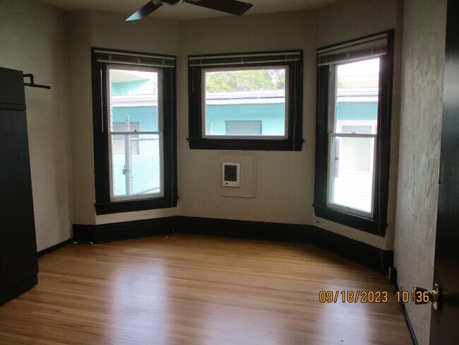 1388 Willamette St-Unit -A in Eugene, OR - Building Photo - Building Photo