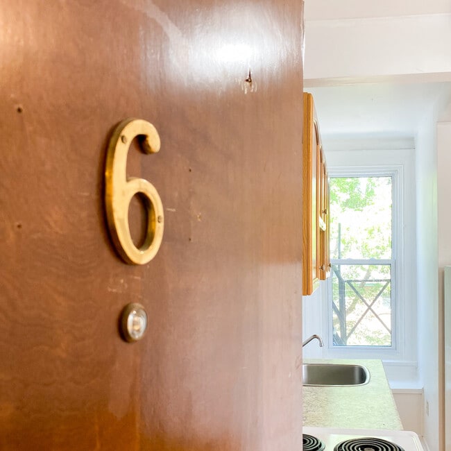 301 Rue Wilbrod St in Ottawa, ON - Building Photo - Building Photo