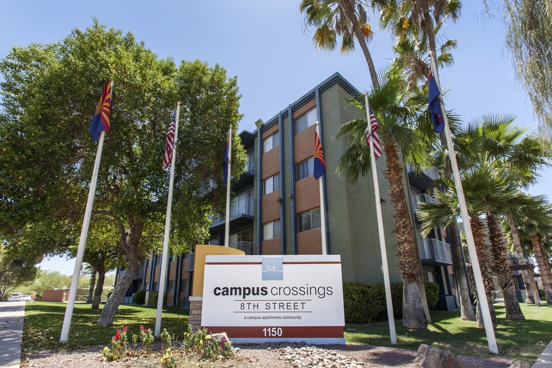 Campus Crossings on 8th Street in Tucson, AZ - Foto de edificio