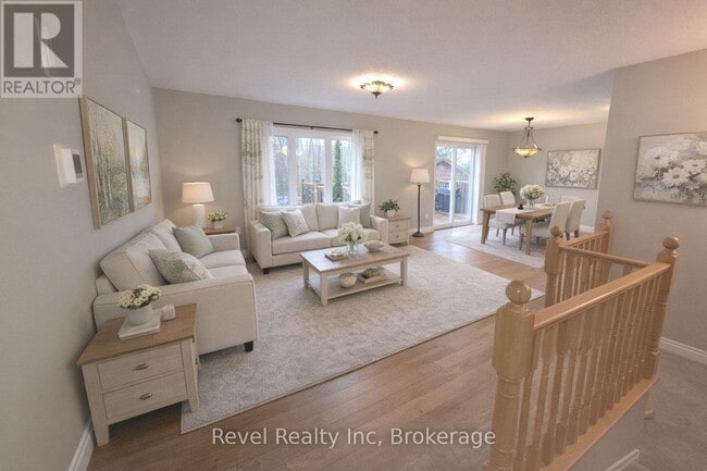 22 Evans St in Tay, ON - Building Photo - Building Photo