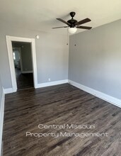 200 E Gay St in Warrensburg, MO - Building Photo - Building Photo