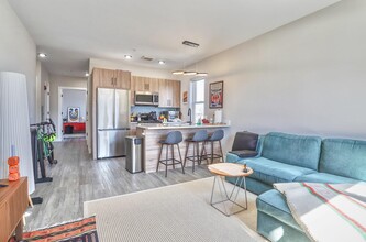 212 70th St in Guttenberg, NJ - Building Photo - Building Photo