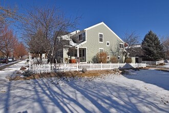 4036 Plum Creek Dr in Loveland, CO - Foto de edificio - Building Photo
