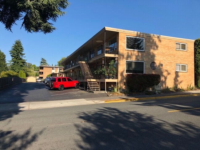 1123 5th Ave S, Unit 8 in Edmonds, WA - Building Photo - Building Photo