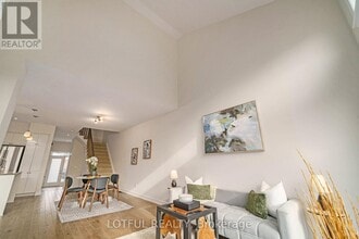 336 Rainrock Cres in Ottawa, ON - Building Photo - Building Photo