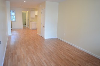 6104 Spruce St-Unit -A in Philadelphia, PA - Building Photo - Building Photo
