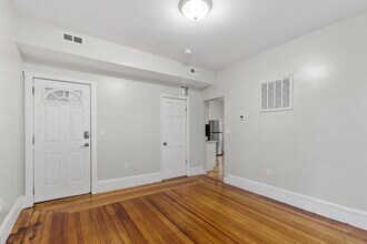 237 Walnut St in Chelsea, MA - Building Photo - Building Photo
