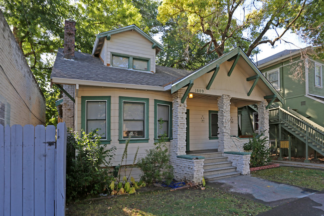 1609 25th St in Sacramento, CA - Building Photo - Building Photo