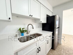 4351 S Semoran Blvd in Orlando, FL - Building Photo - Building Photo