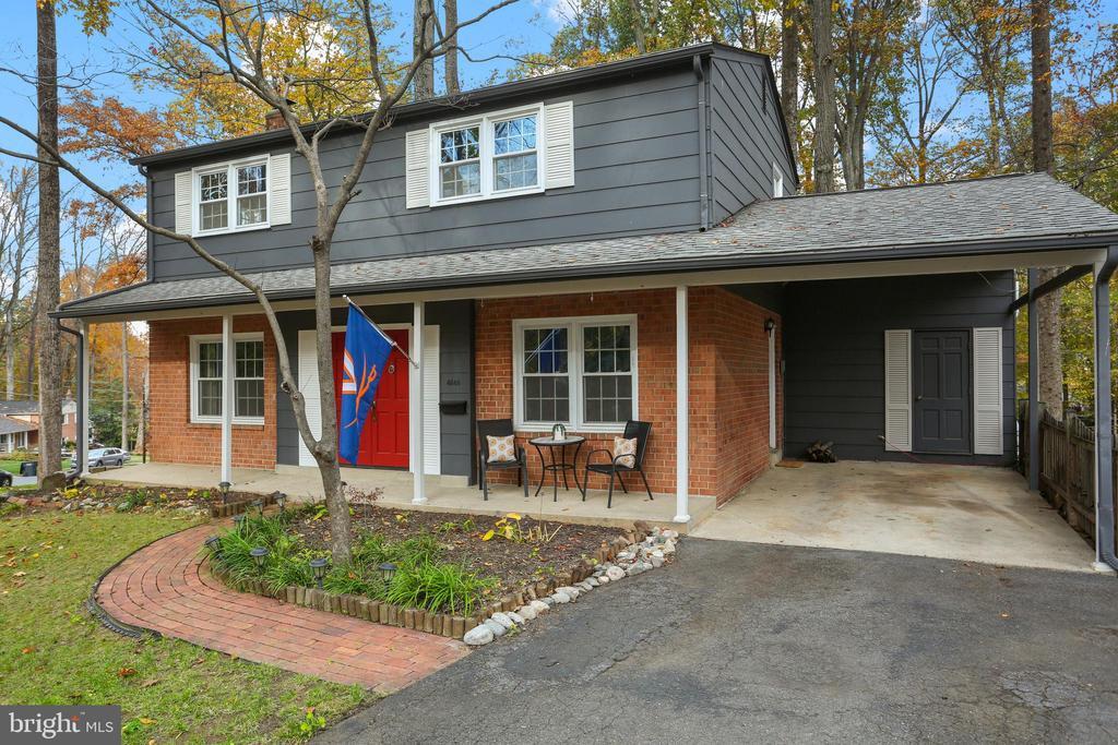 4848 Red Fox Dr in Annandale, VA - Building Photo