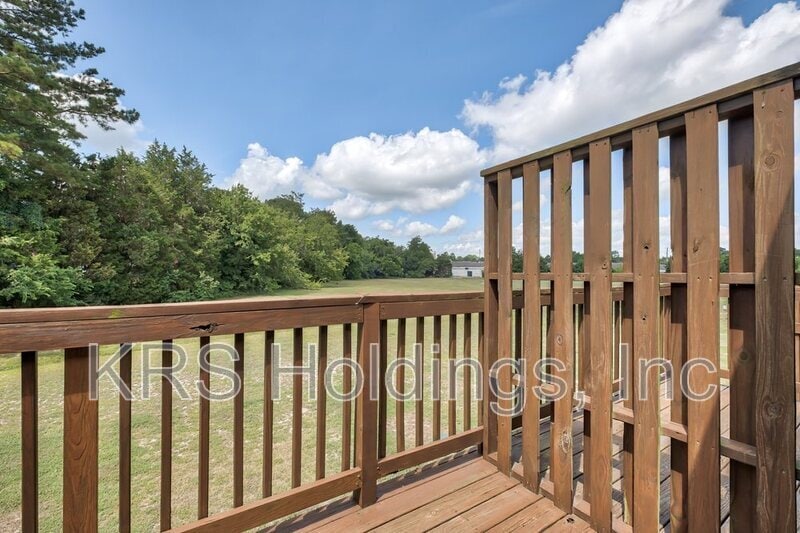 7746 Colonial Point Ln in Gloucester Point, VA - Building Photo