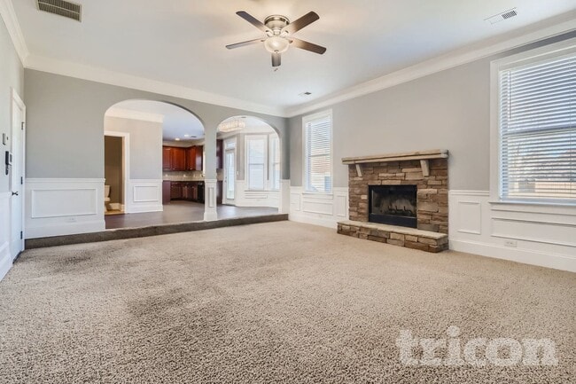 223 Danvers St in Mcdonough, GA - Foto de edificio - Building Photo