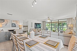 16442 Timberlakes Dr in Ft. Myers, FL - Building Photo - Building Photo