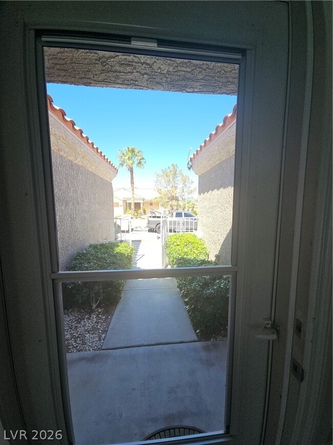 8801 Pennystone Ave in Las Vegas, NV - Building Photo - Building Photo