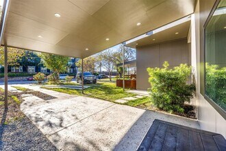 2808 W 44th St in Austin, TX - Building Photo - Building Photo