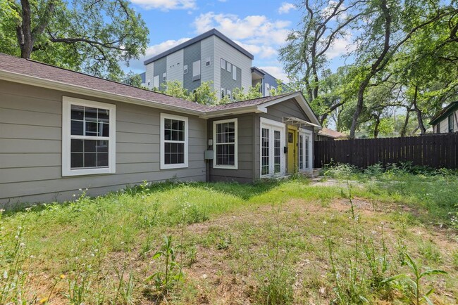 3909 Willbert Rd in Austin, TX - Building Photo - Building Photo