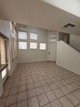1445 E Broadway Rd in Tempe, AZ - Building Photo - Building Photo