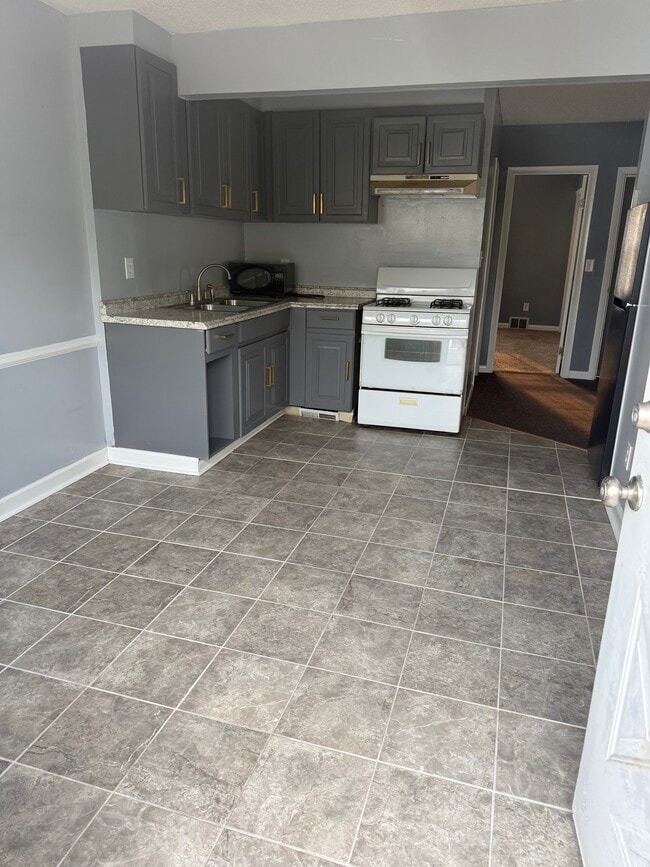 2 Tracy St, Unit 3 Bedroom