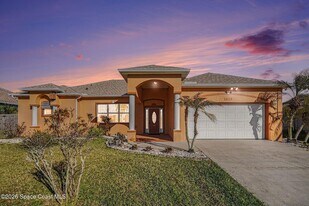 1619 Amador Ave NW in Palm Bay, FL - Building Photo