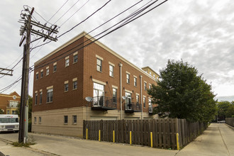 Wolcott Apartments in Chicago, IL - Building Photo - Building Photo