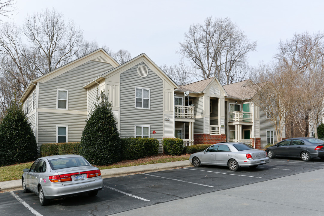 McMullen Wood in Charlotte, NC - Foto de edificio