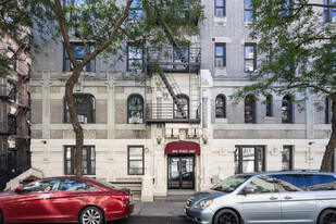 804 W 180th St in New York, NY - Building Photo - Building Photo