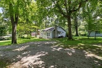 4025 Brush Hill Rd in Nashville, TN - Building Photo - Building Photo