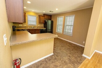 6165 E Lafayette St in Bay St. Louis, MS - Foto de edificio - Building Photo