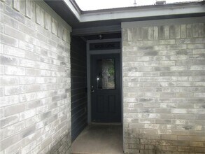 4904 Gnarled Oak Cove in Austin, TX - Building Photo - Building Photo