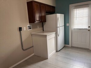 3715 66th Ave N, Unit B in Pinellas Park, FL - Foto de edificio - Building Photo