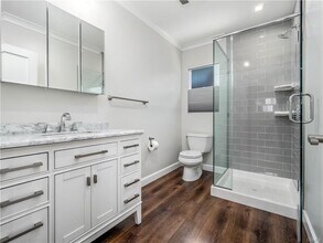 5432 E Sorrento Dr in Long Beach, CA - Building Photo - Interior Photo