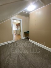 203 N 6th St in Belleville, IL - Foto de edificio - Building Photo