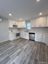 265 N 10th Ave in Upland, CA - Foto de edificio - Building Photo