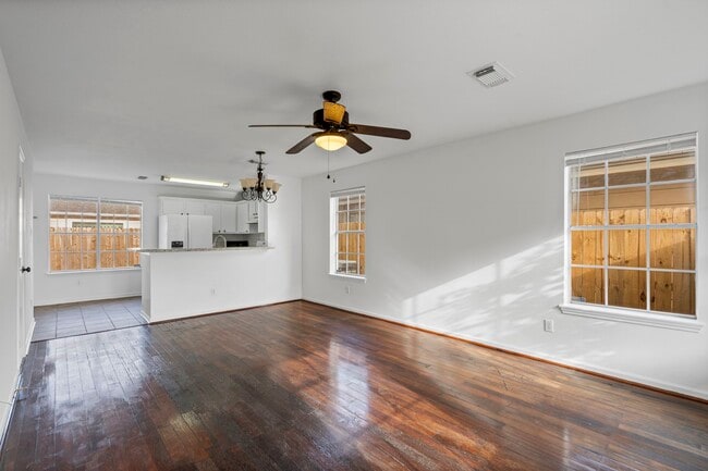 2106 Nettleton St in Houston, TX - Building Photo - Building Photo