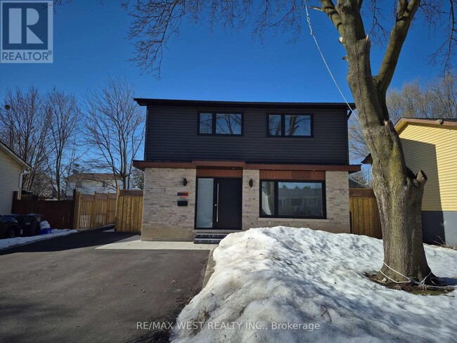 101 Seaborn Rd in Brampton, ON - Building Photo - Building Photo