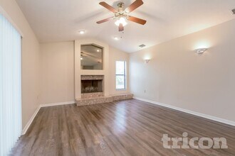 1808 S Golfview Dr, Unit 7 in Plant City, FL - Building Photo - Building Photo