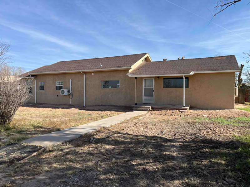 159 Wrangler Rd in Roswell, NM - Building Photo