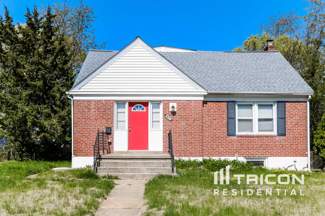 property at 3526 Woodmoor Rd