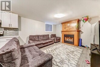 164 Ellington Dr in Toronto, ON - Building Photo - Building Photo