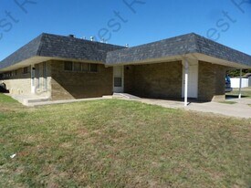 1520 N Lea St in Clovis, NM - Building Photo