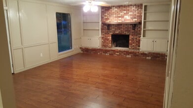 2609 S Chestnut Ave in Broken Arrow, OK - Building Photo - Building Photo