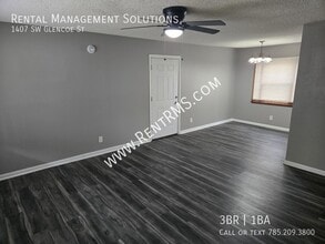 1407 SW Glencoe St in Topeka, KS - Building Photo - Building Photo