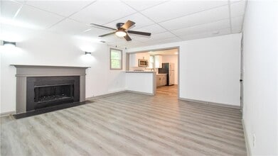 2582 Candler Way in Marietta, GA - Building Photo - Building Photo