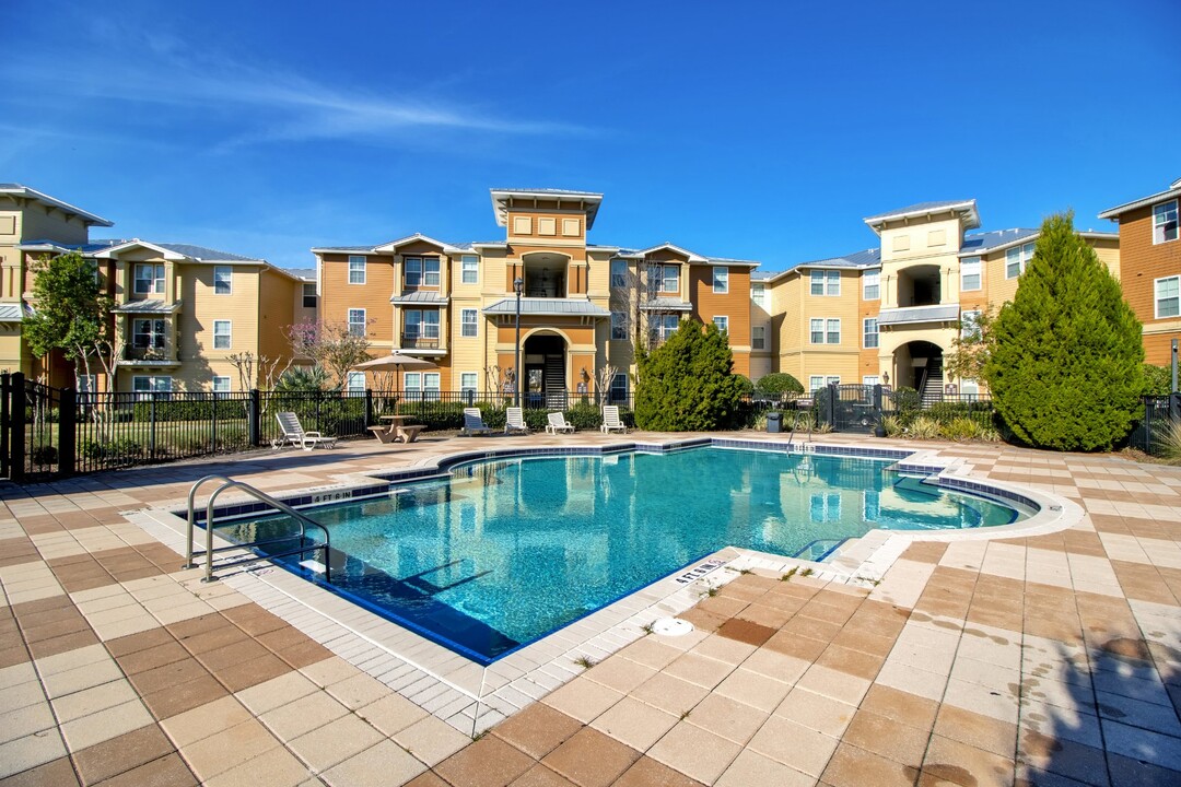 River Ridge Apartment Homes in Orlando, FL - Building Photo