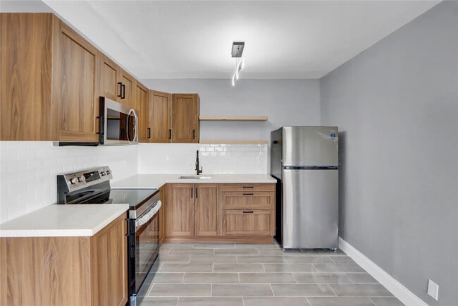 260 NW 19th St in Boca Raton, FL - Building Photo - Building Photo