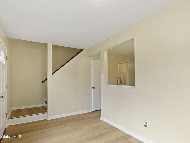 19 Harvest Way in Waterford, NY - Building Photo - Building Photo