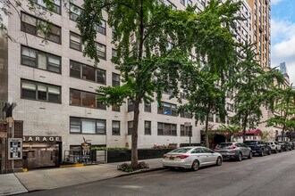 420 E 51st St in New York, NY - Building Photo - Building Photo